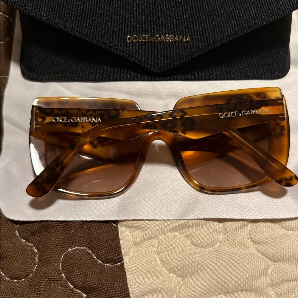 Dolce and Gabbana Havana Leo Sunglasses - Picture 2 of 4
